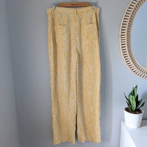 ENA PELLY Woodgrain High Waist Flare Pants, NWT, Yellow, size 10 - Picture 4 of 7